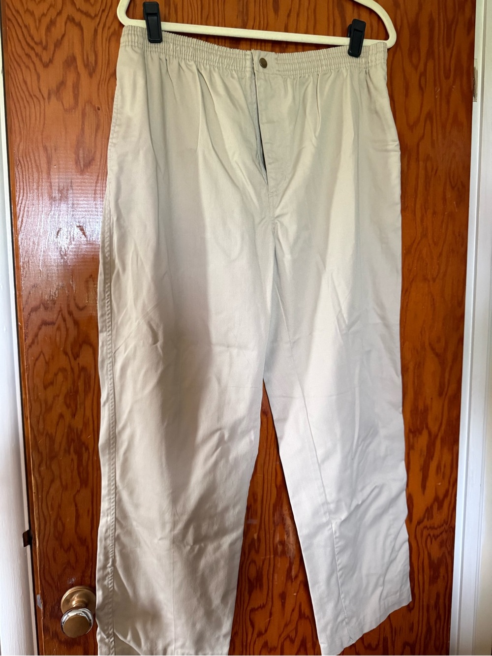 Woman’s Classic Lightweight Beige Pants